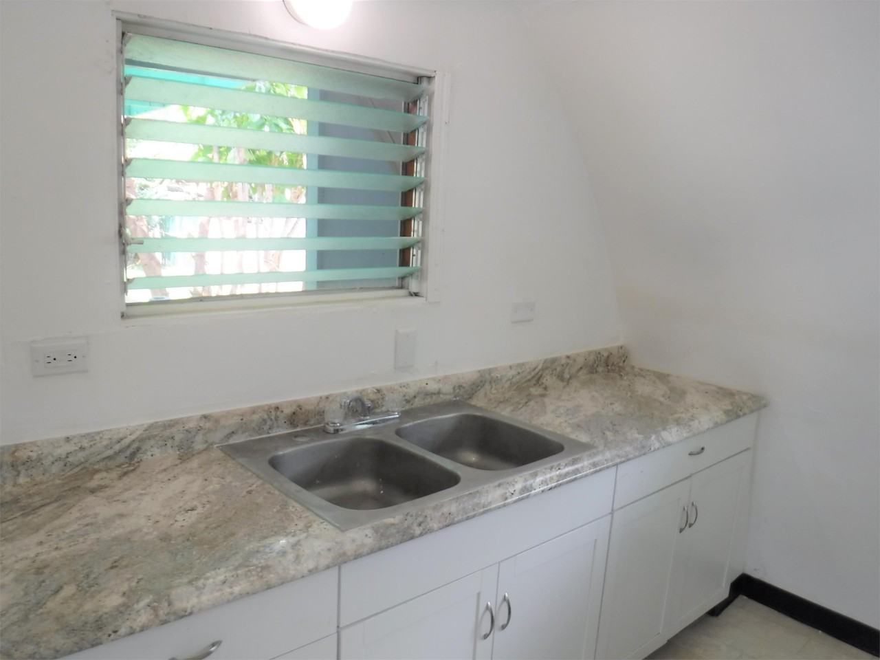 WCV - Jade - Photo 3 of 10