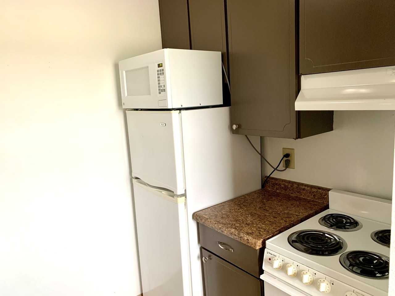 2055 Blairs Ferry Rd - Photo 7 of 9