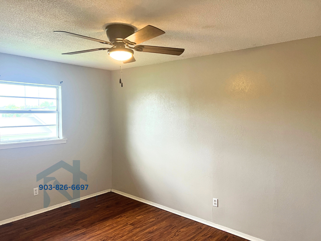 Water Oak 302 Houston Street - Photo 4 of 9
