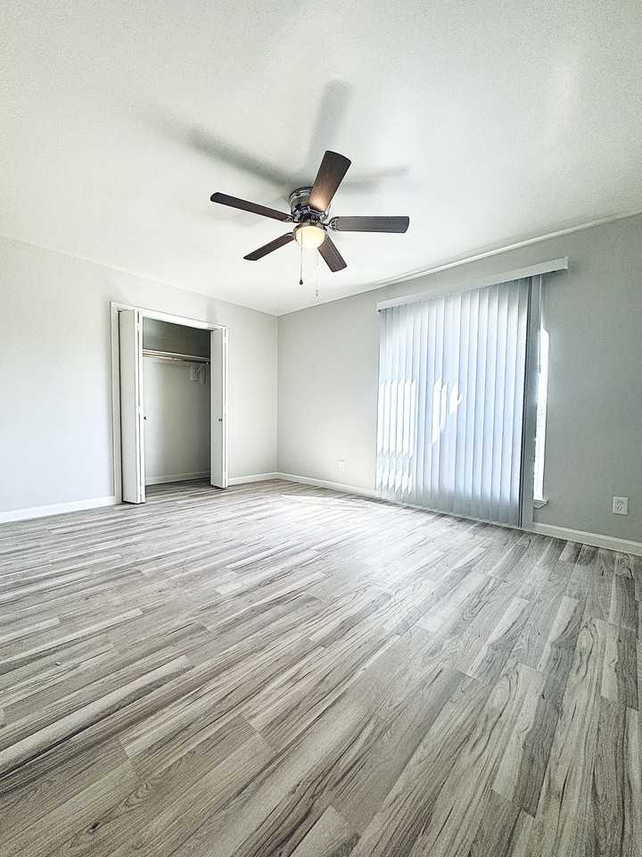 3500 Mockingbird - Photo 2 of 15