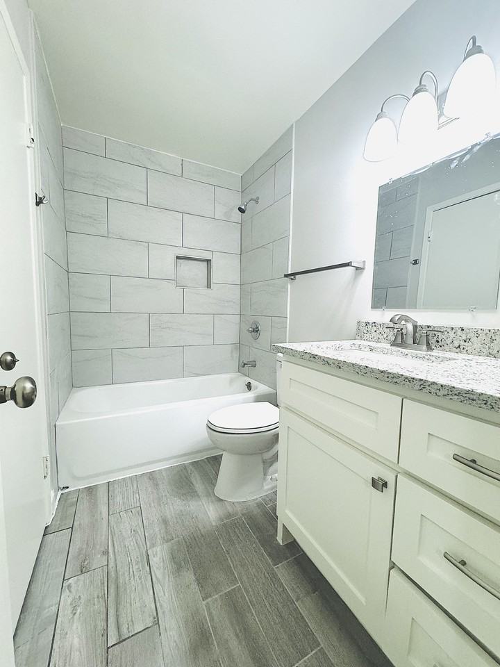 3500 Mockingbird - Photo 3 of 15