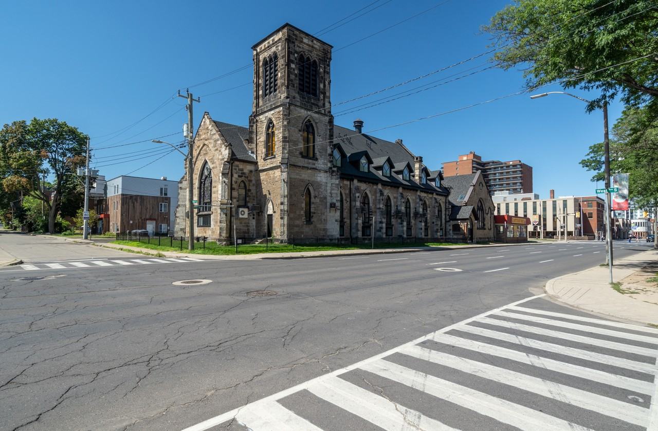 16 West Avenue South - Photo 3 of 20