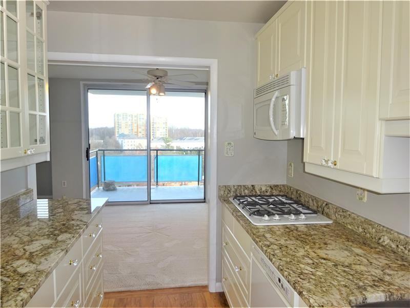 10401 Grosvenor Pl - Photo 3 of 6