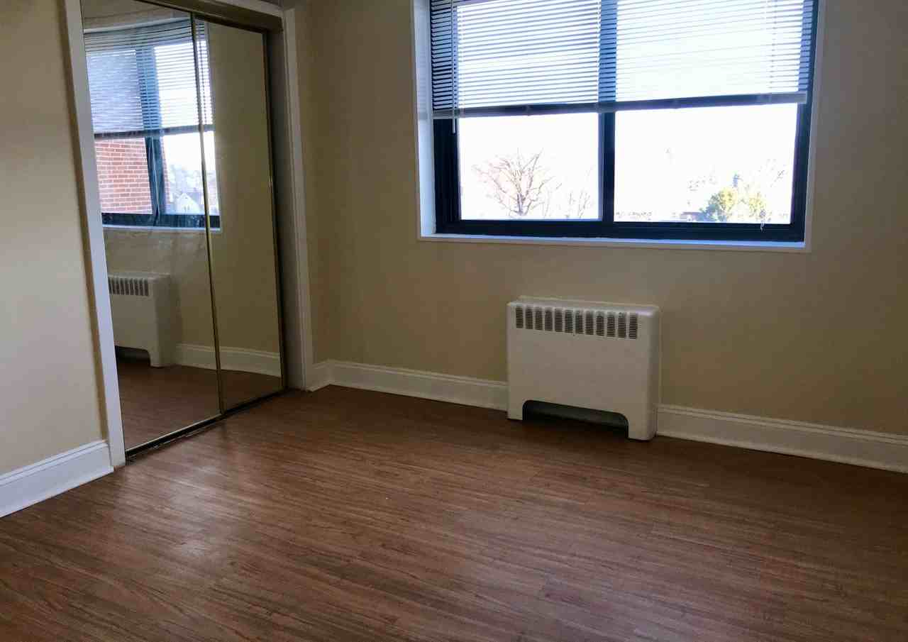 2311 N Front St #0623 - Photo 4 of 5