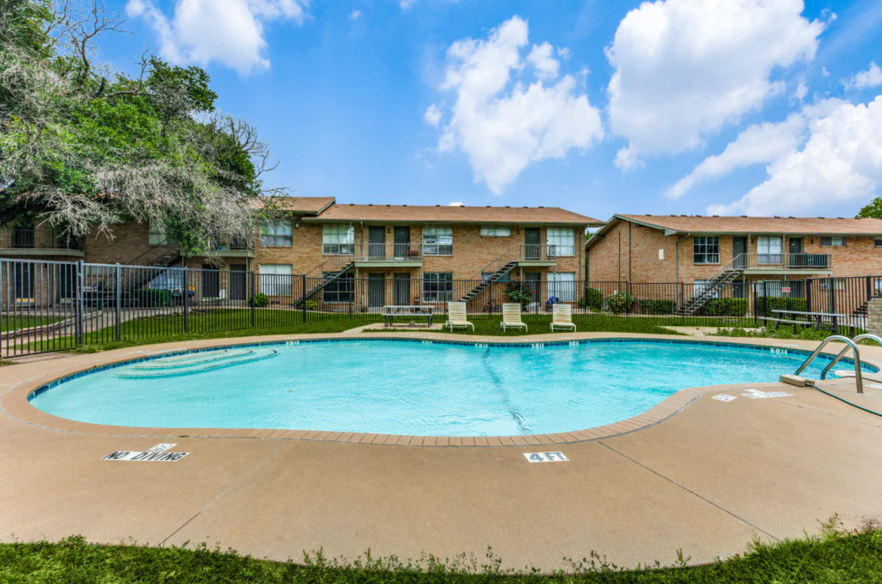 Dell Marr - Photo 6 of 6