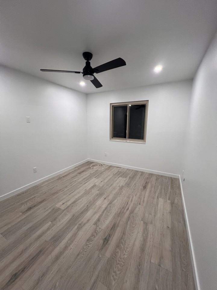 1711 Kenora Drive - Photo 2 of 7