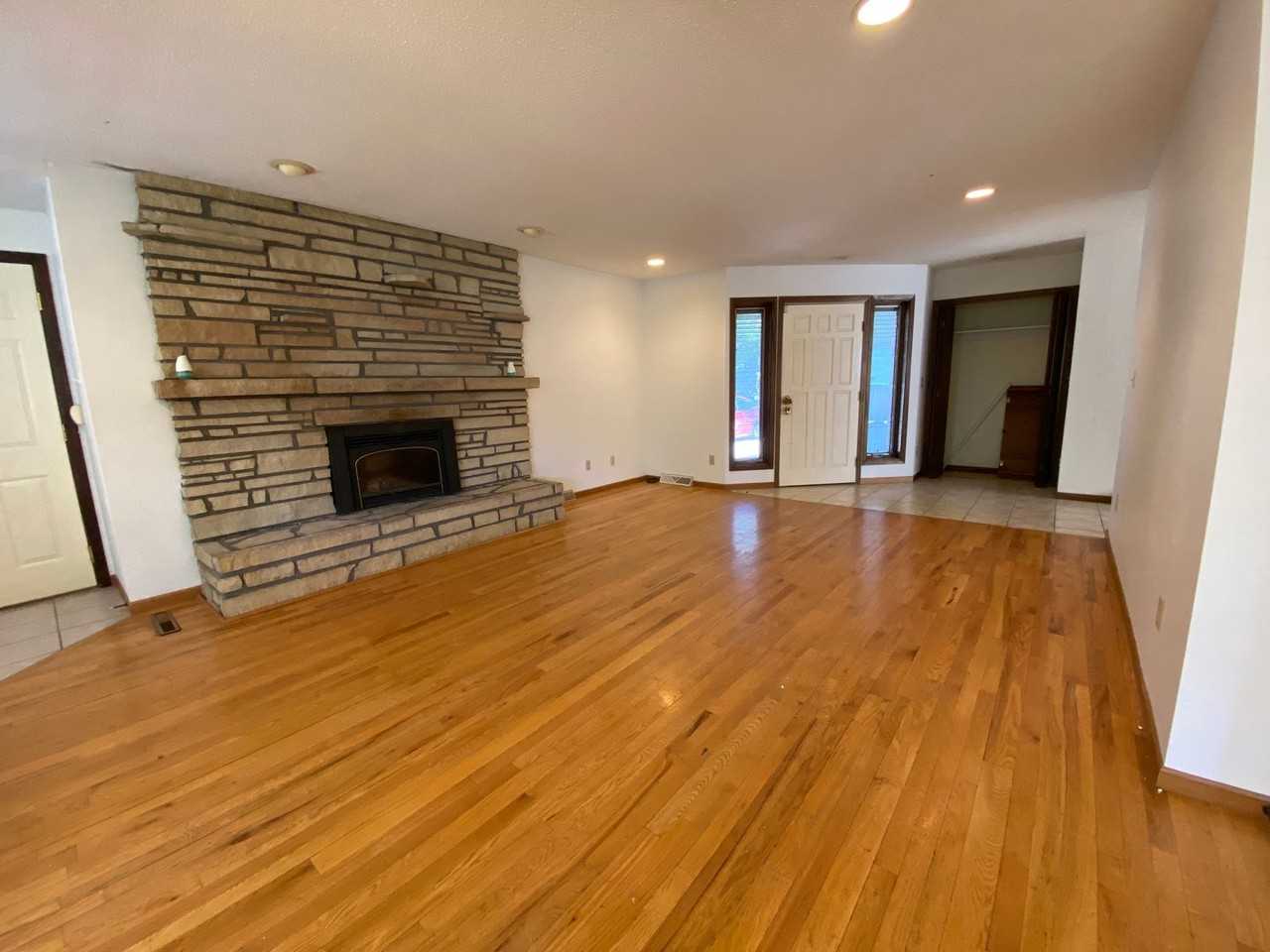 1923 Calvin Ave - Photo 2 of 14