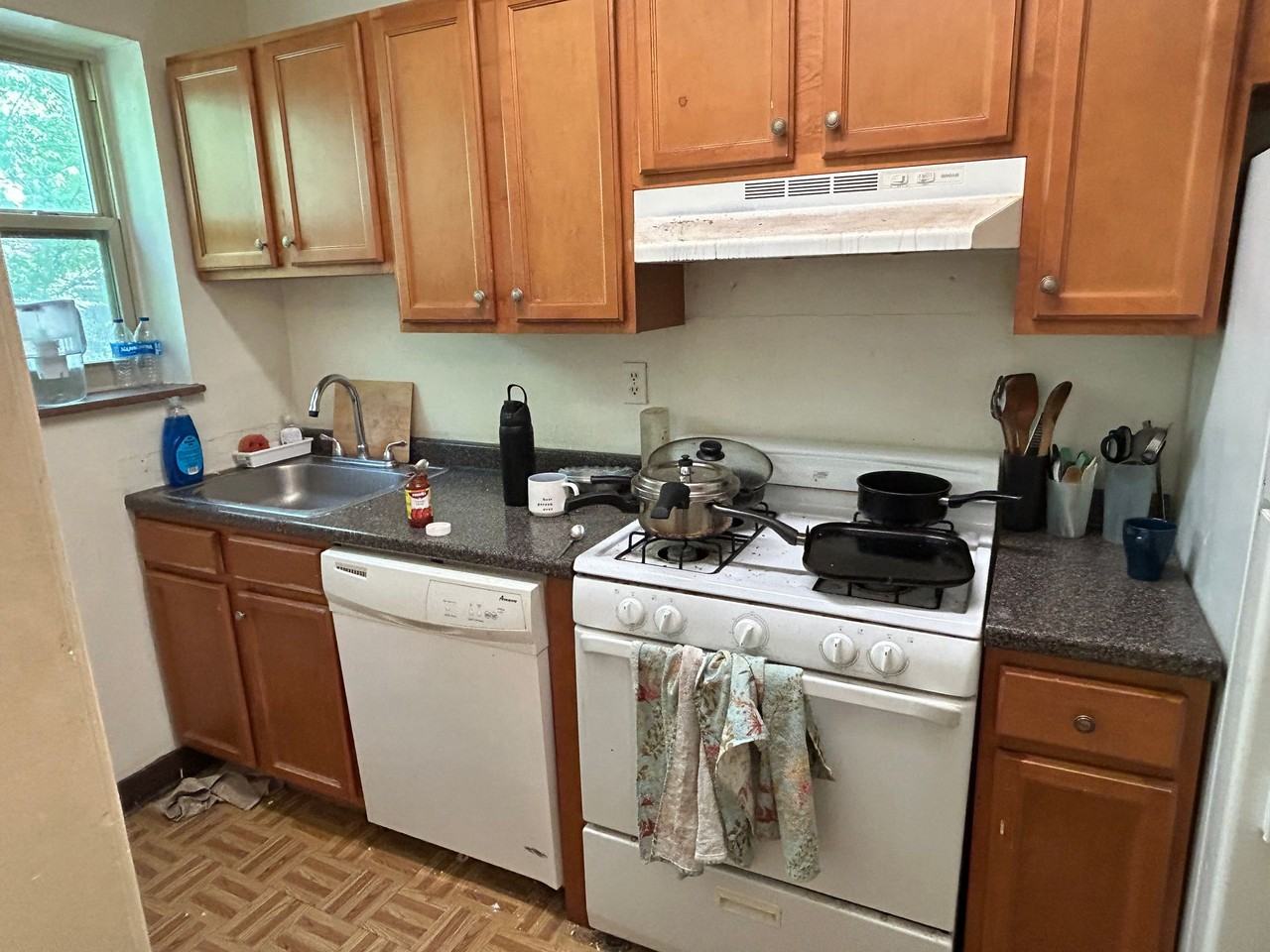 Claridge - Photo 3 of 12