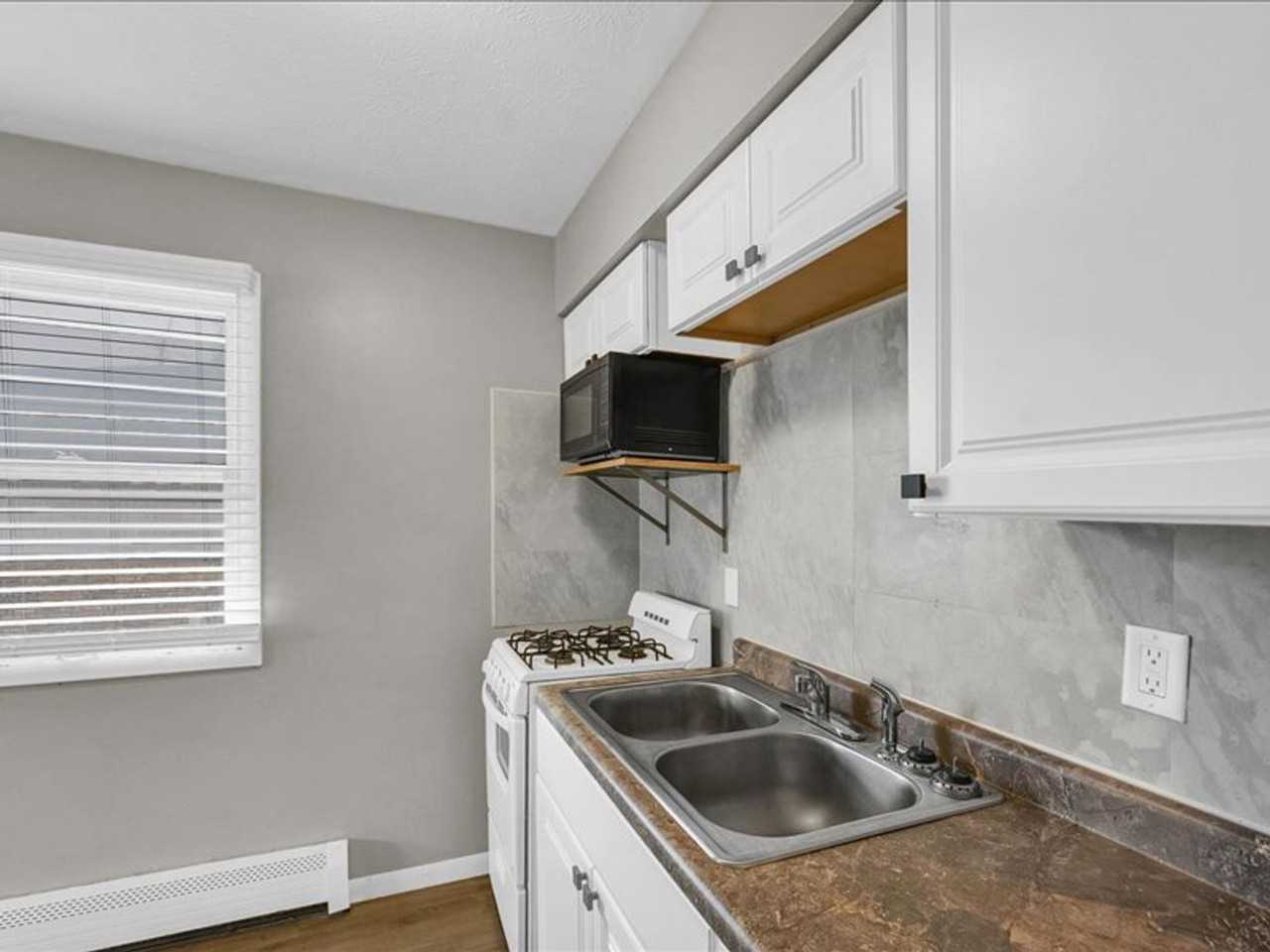 335 Riley - Photo 6 of 12