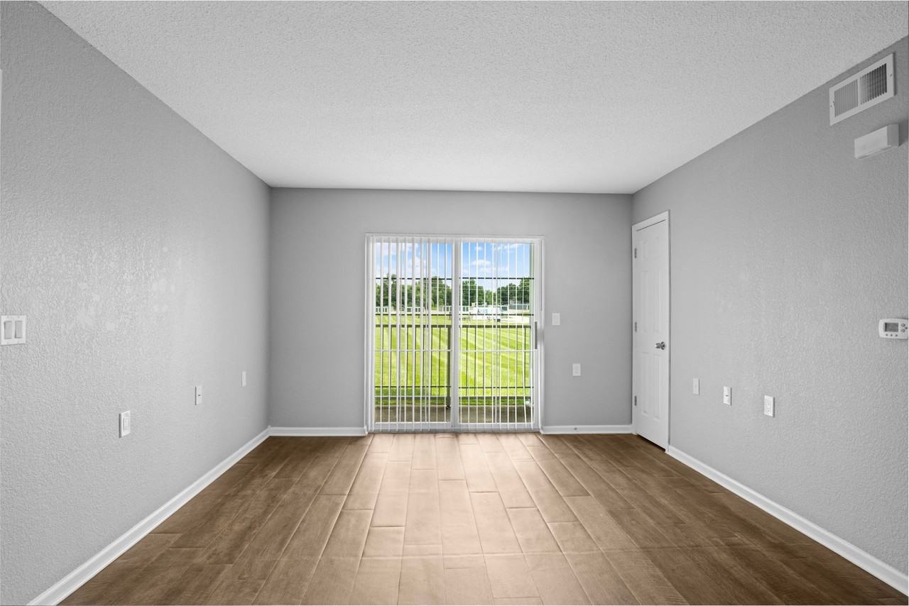 Callaway Villa Apartments - Photo 5 of 37