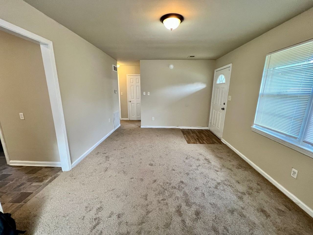 5014 Vista St - Photo 3 of 10