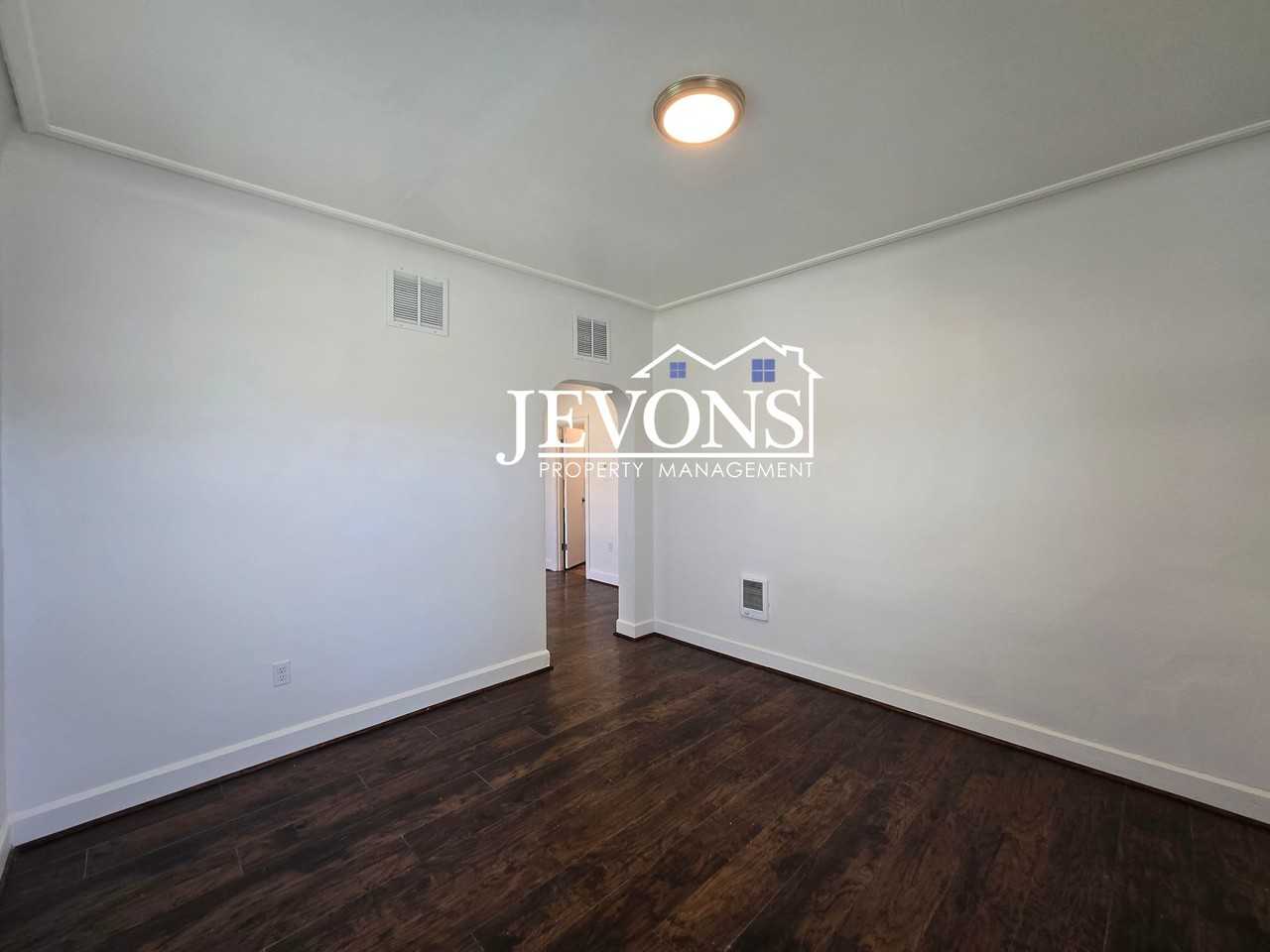 307 N 7th St Yakima, WA 98901 - Photo 7 of 20