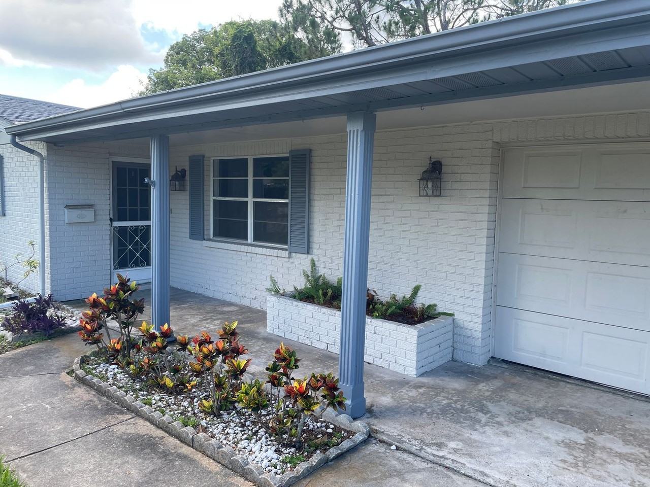 7552 Cumber Dr - Photo 3 of 33