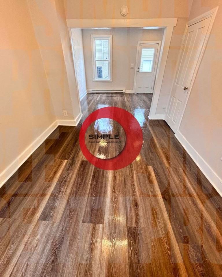 137 Wunder St - Photo 4 of 11
