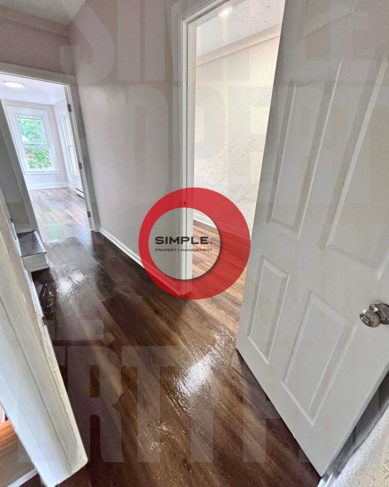 137 Wunder St - Photo 7 of 11