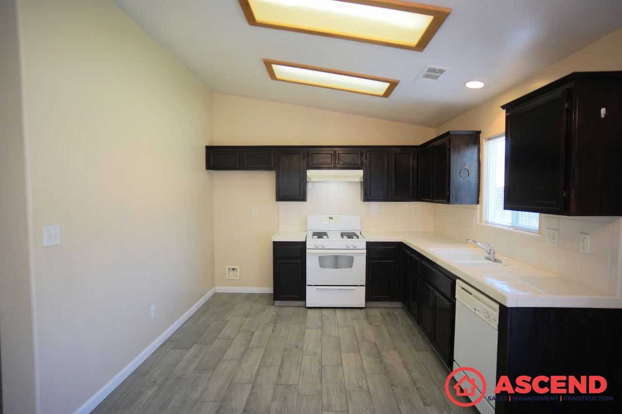234 W Pilot Ave - Photo 6 of 15