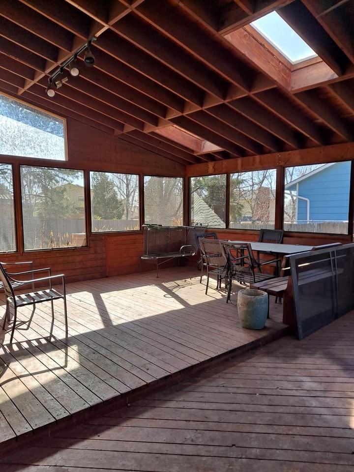 2 Carefree Ln - Photo 5 of 33