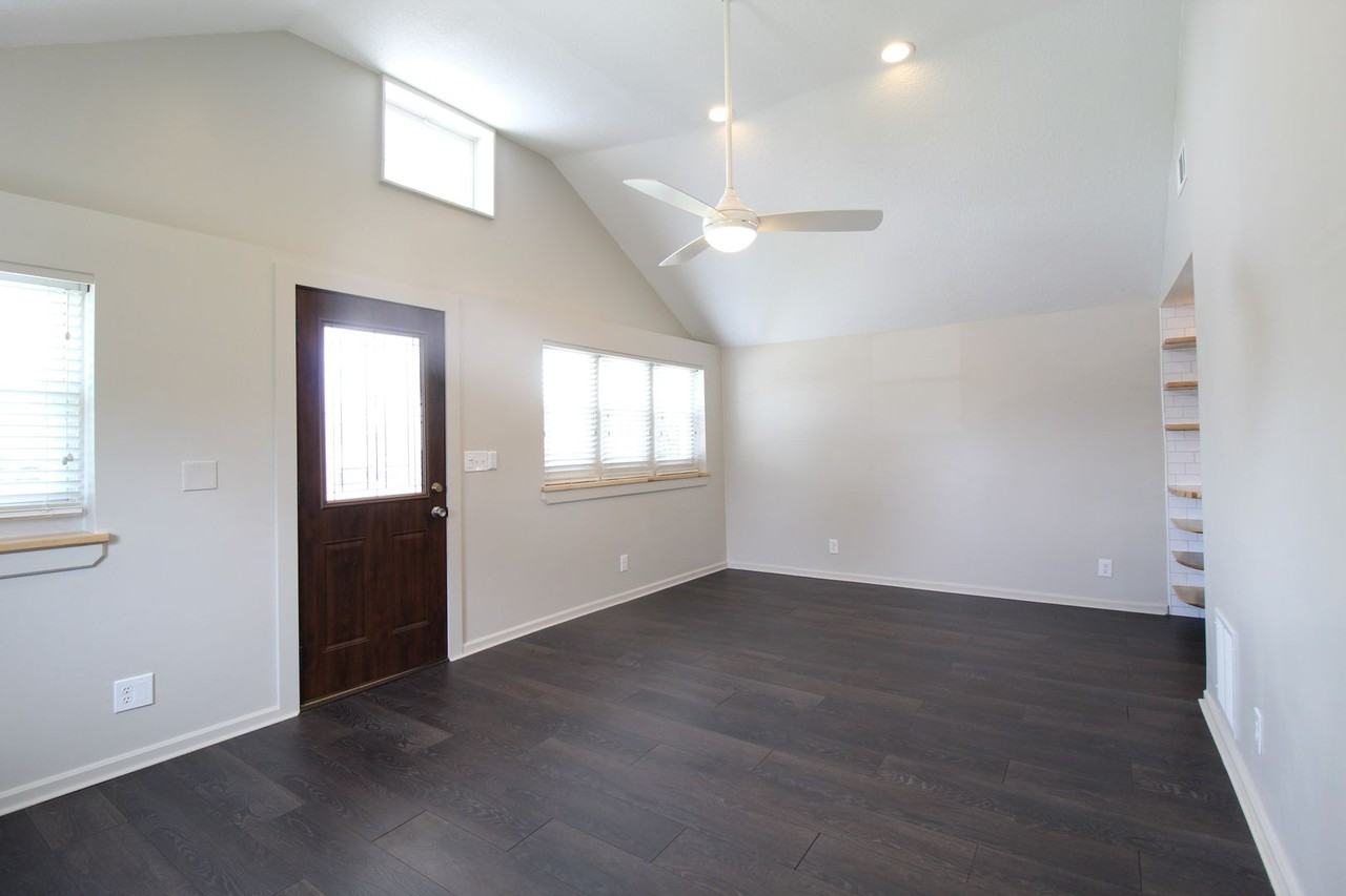 5101 Granada St - Photo 2 of 11