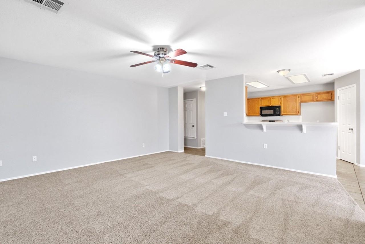 1514 Royce Ln - Photo 5 of 27