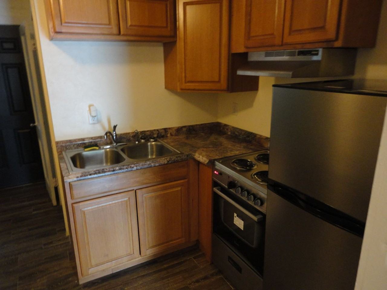 1315 Se 3rd Ave - Photo 5 of 9