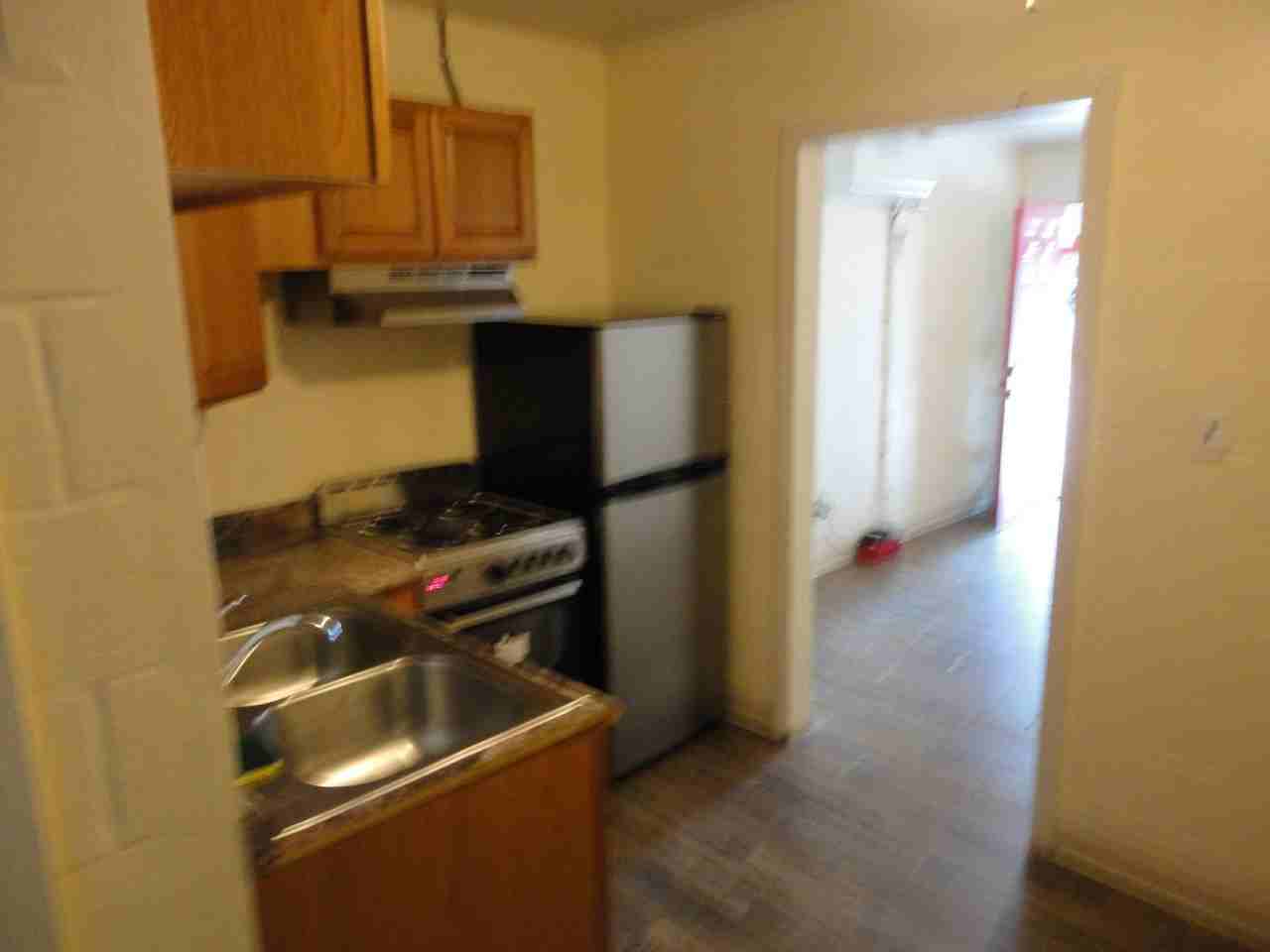 1315 Se 3rd Ave - Photo 6 of 9