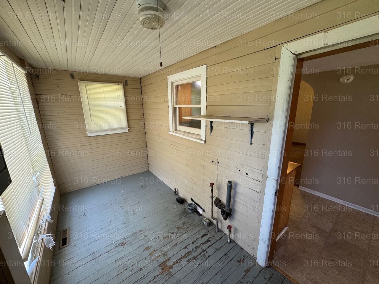 227 Sw 4th St - Photo 6 of 8