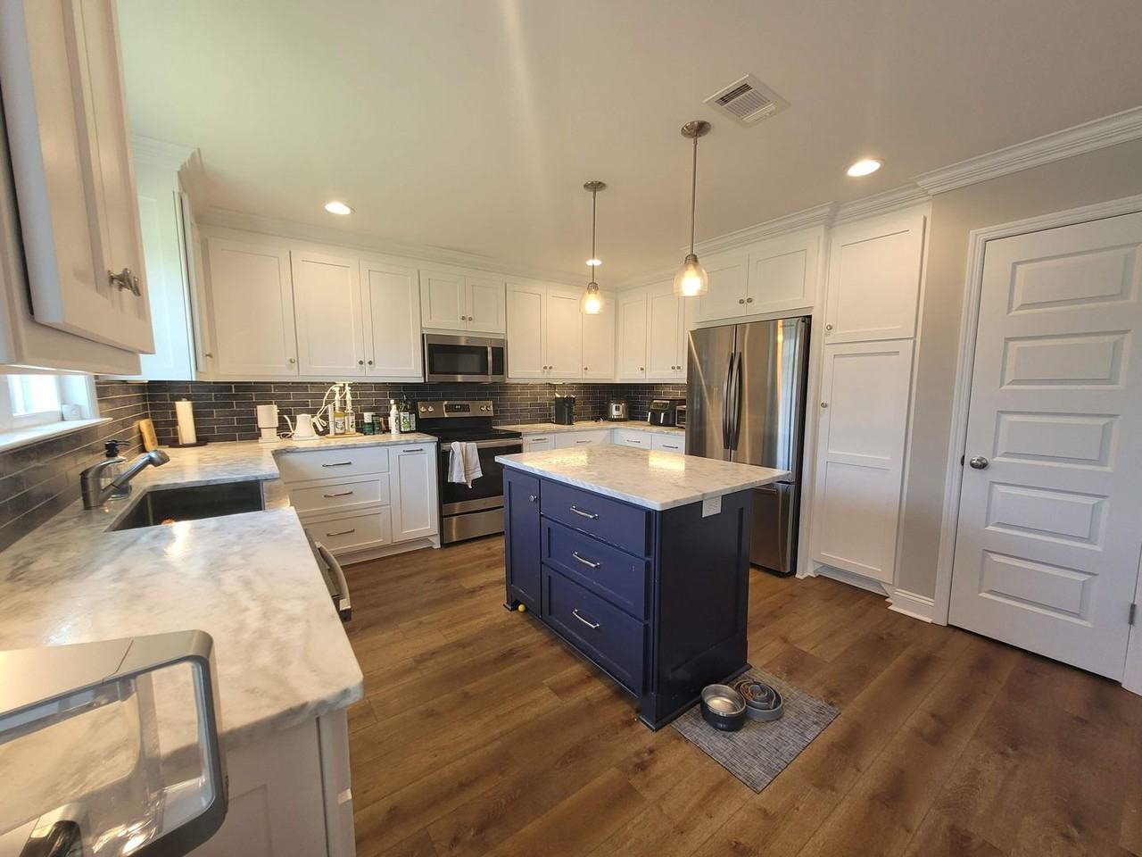 3925 Duke Ct - Photo 6 of 22