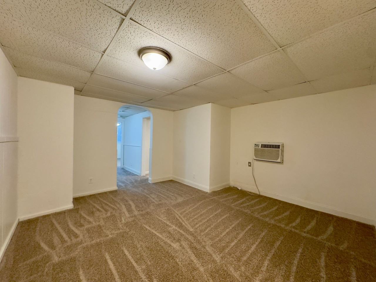 921 & 923 Saint Paul Street - Photo 3 of 9