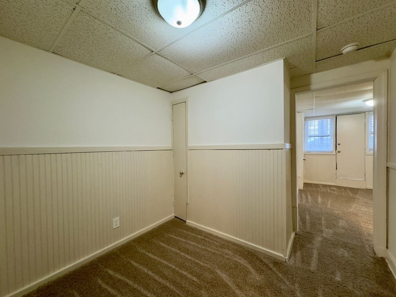 921 & 923 Saint Paul Street - Photo 4 of 9