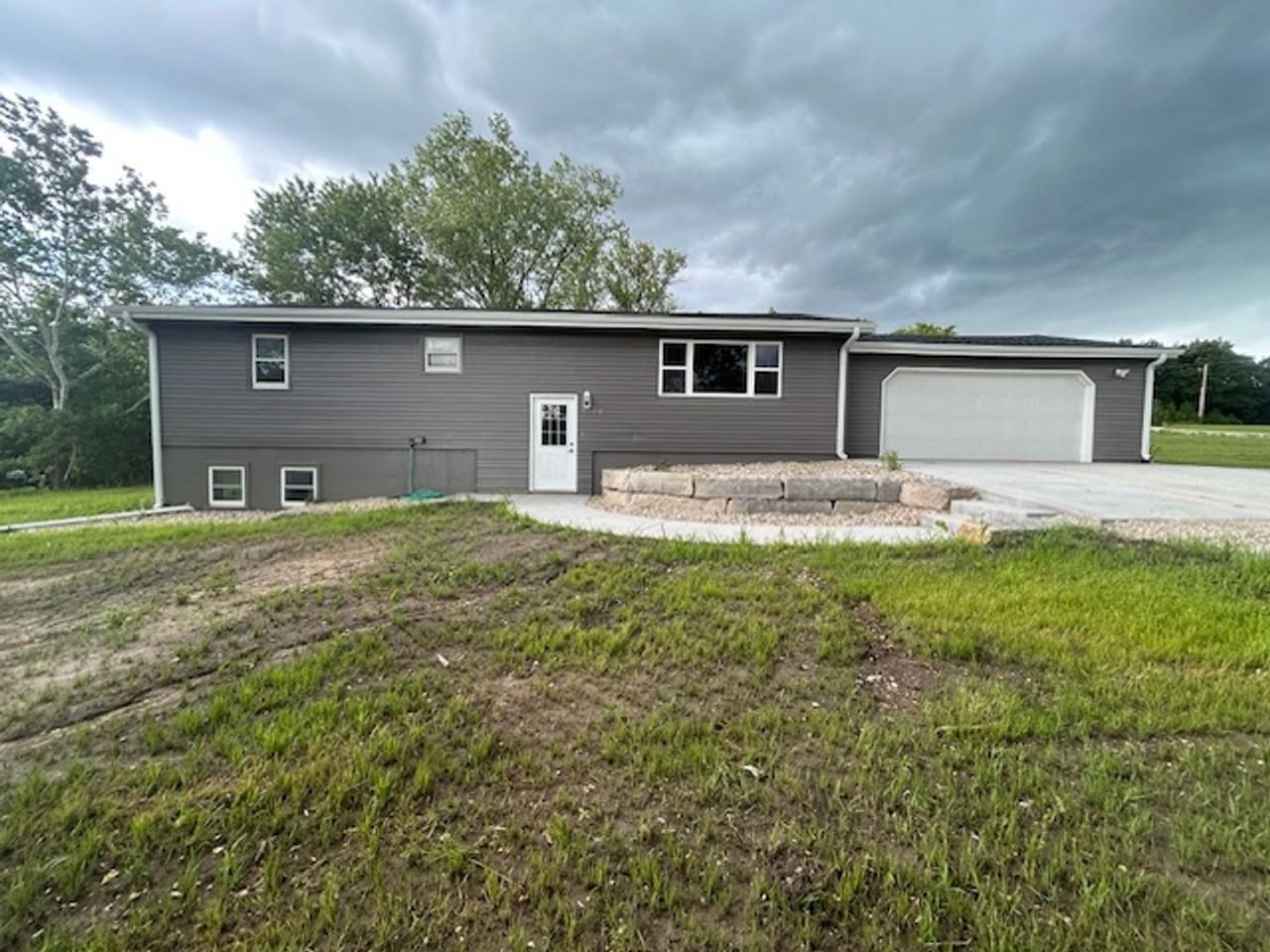 3500 Appleyard Rd - Photo 2 of 23