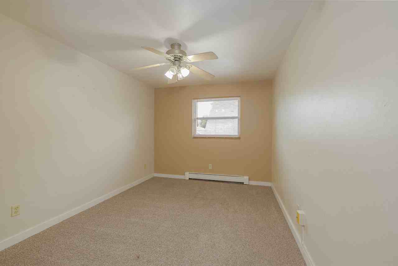 836 Vine Ave - Photo 6 of 24