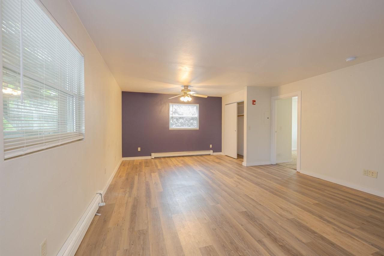 836 Vine Ave - Photo 7 of 17