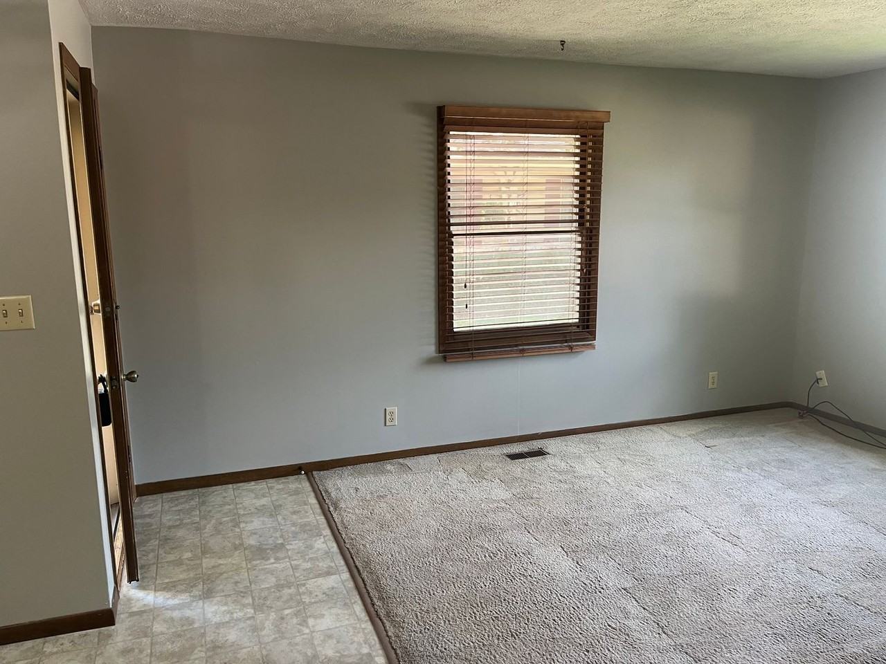 3027 W Capital Ave - Photo 6 of 24
