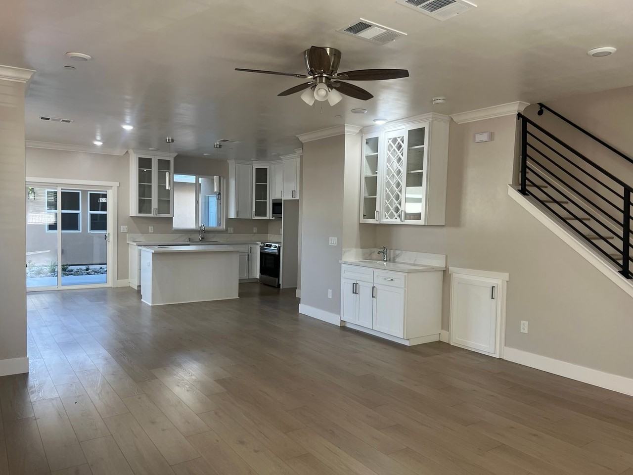 2615 Beaumont St - Photo 3 of 8