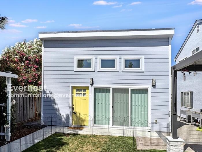 1408 Sieta Ct #2 - Photo 2 of 12