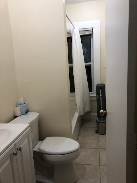 27 Forest St #1 - Photo 4 of 11