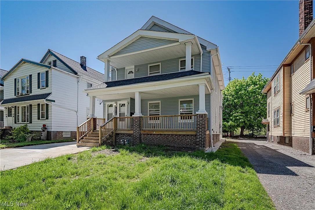 12112 Buckingham Ave #A