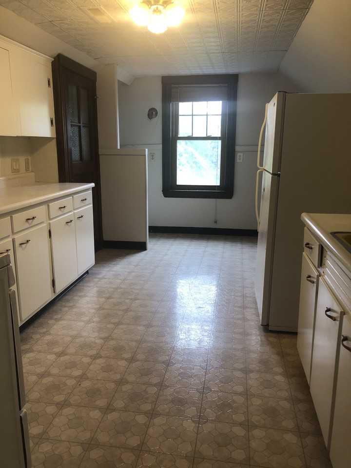 21 Milton St #3 - Photo 2 of 16