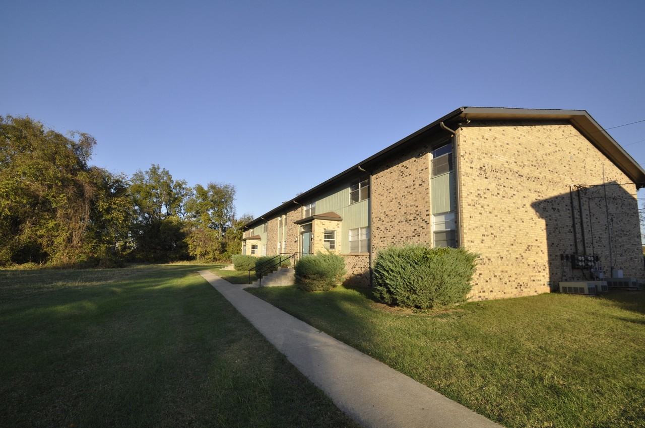 Eagle Crossing - Photo 7 of 16