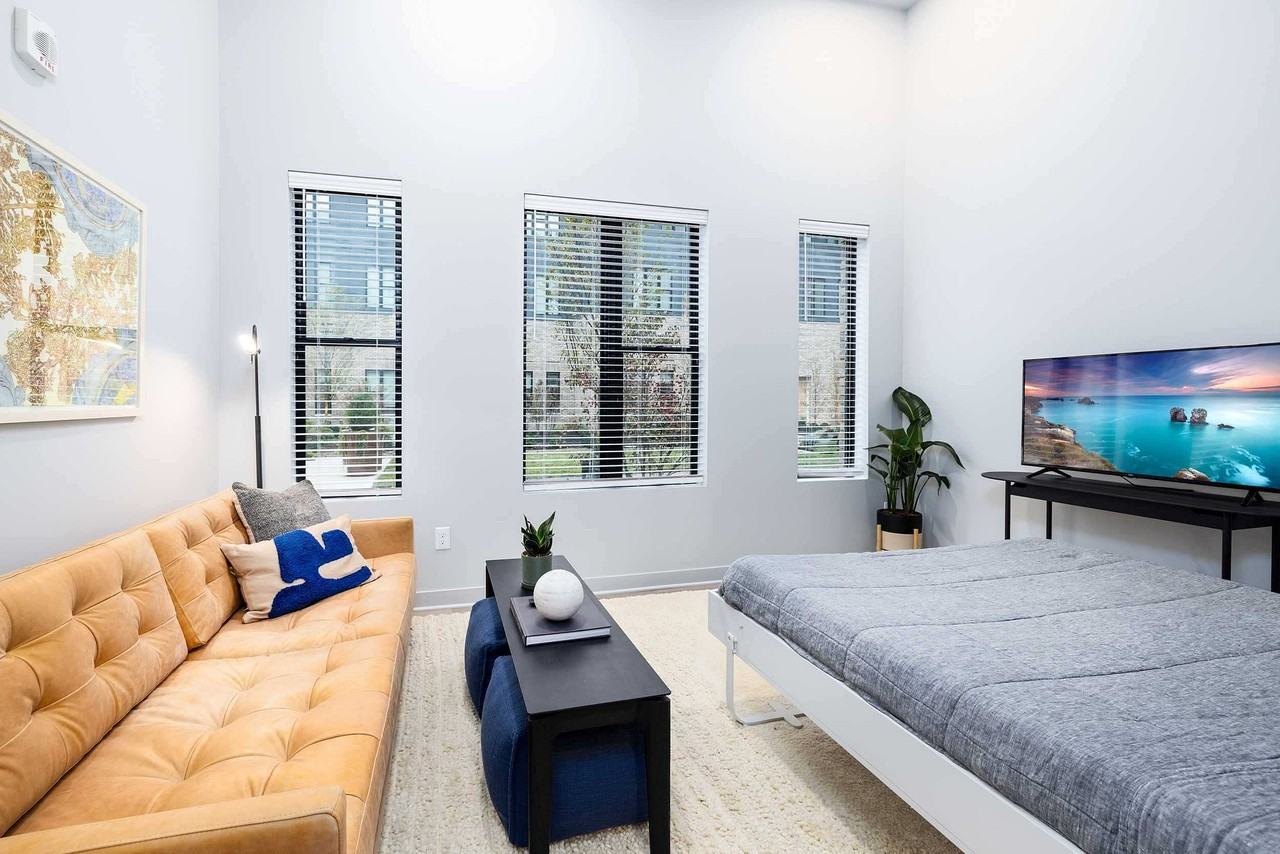 Jaeger Square - Photo 5 of 50