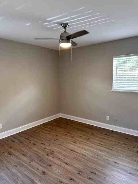 Country Club - Photo 7 of 38