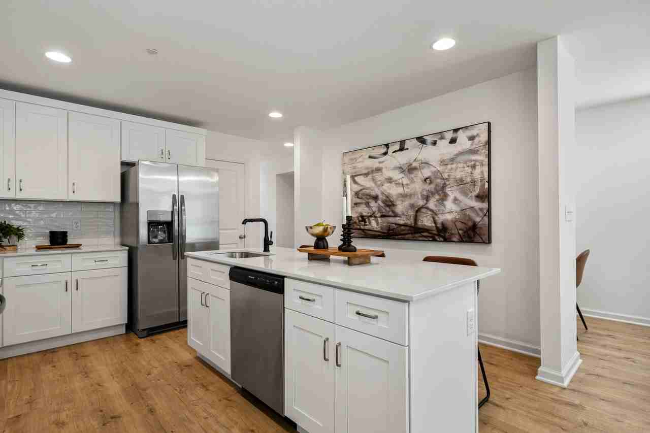 3405 N 1st St - Photo 3 of 50