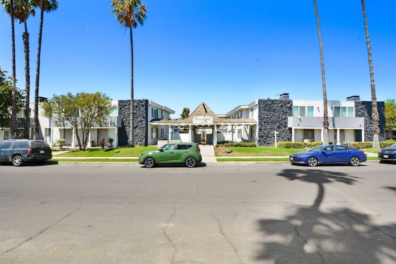 Whispering Lakes - Photo 4 of 10