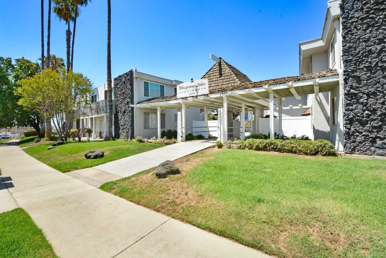 Whispering Lakes - Photo 5 of 10