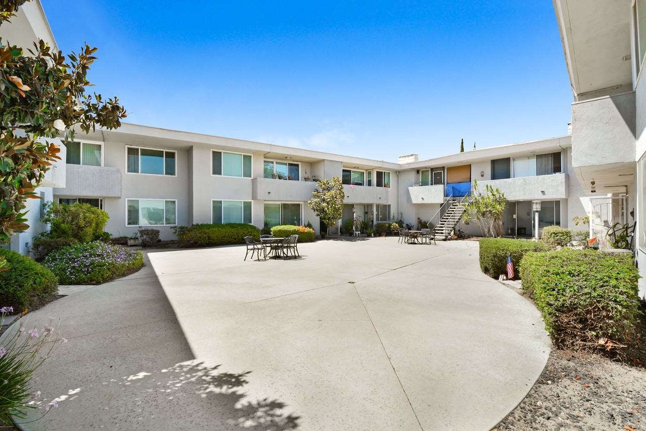 Whispering Lakes - Photo 7 of 10