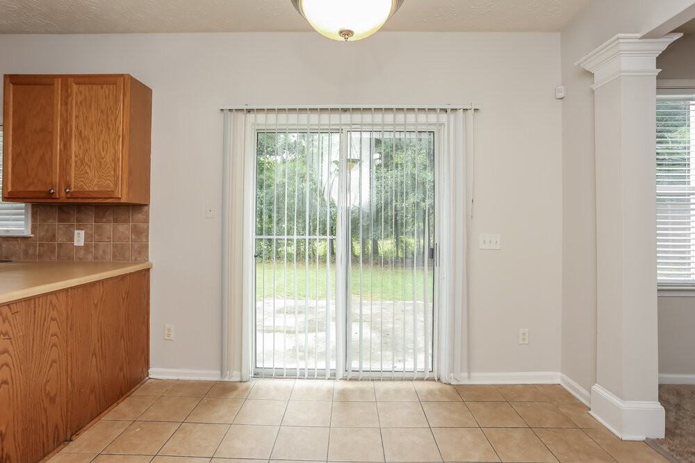 3200 Cooper Woods Dr - Photo 6 of 17