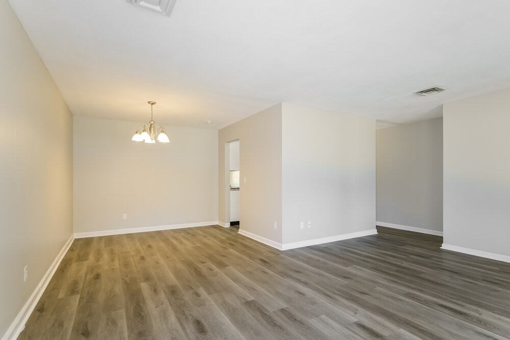 3160 Hargrove Ln - Photo 6 of 16