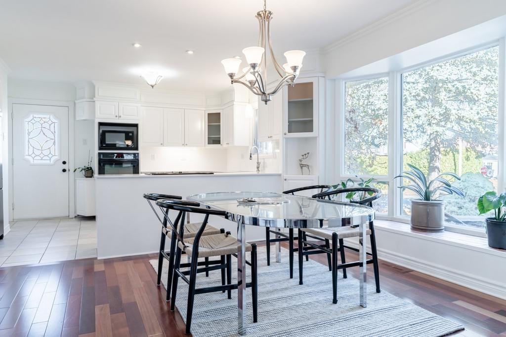 196 Montée Sagala - Photo 3 of 18