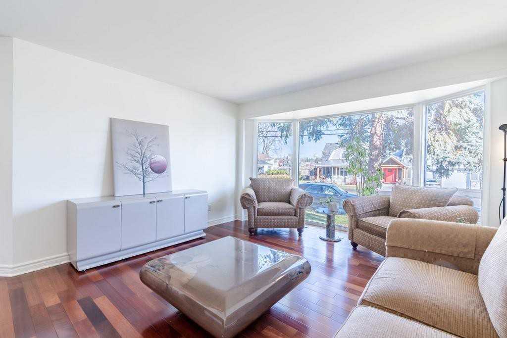 196 Montée Sagala - Photo 2 of 18