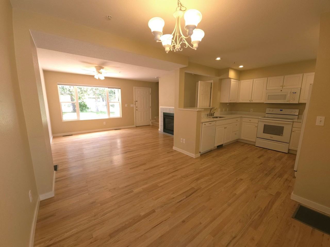 3790 Colorado Ave #E - Photo 7 of 24